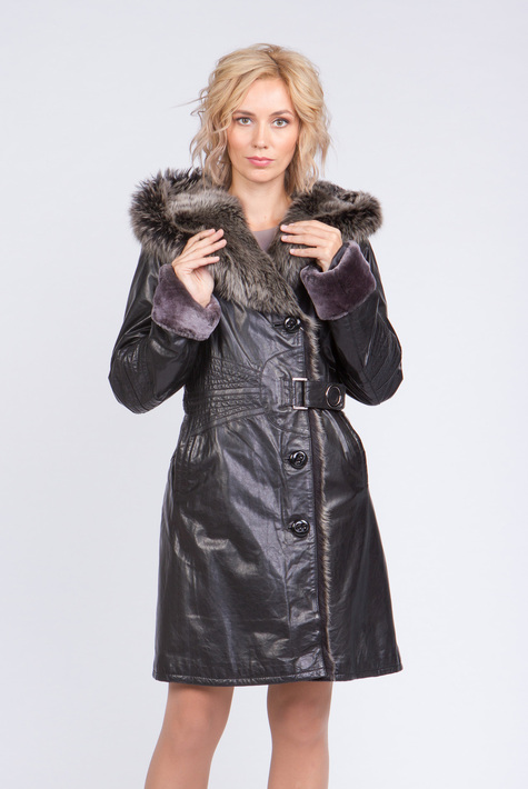 Женские кожаные пальто на меху