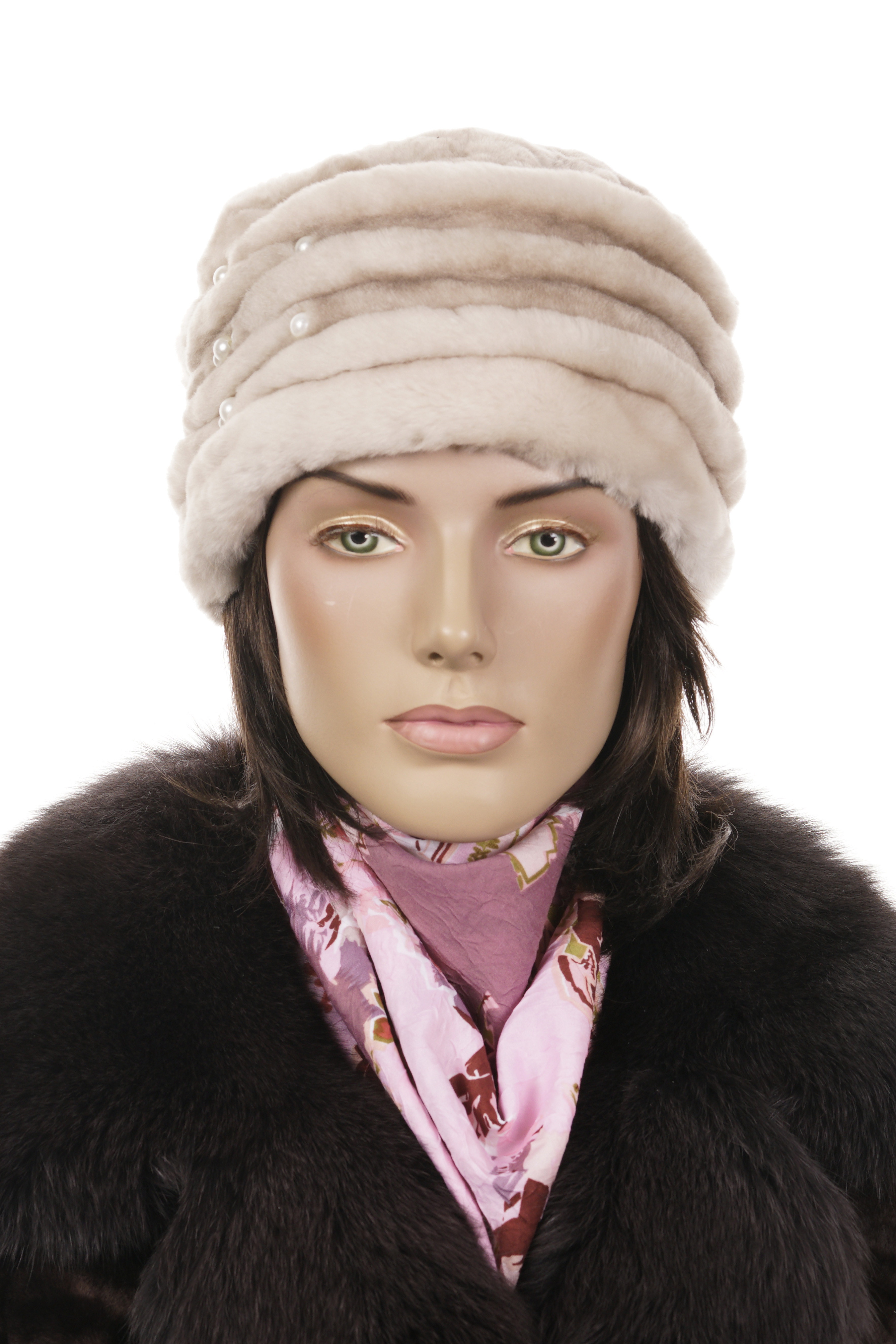 фото женщин в мутоновой шапки с пальто