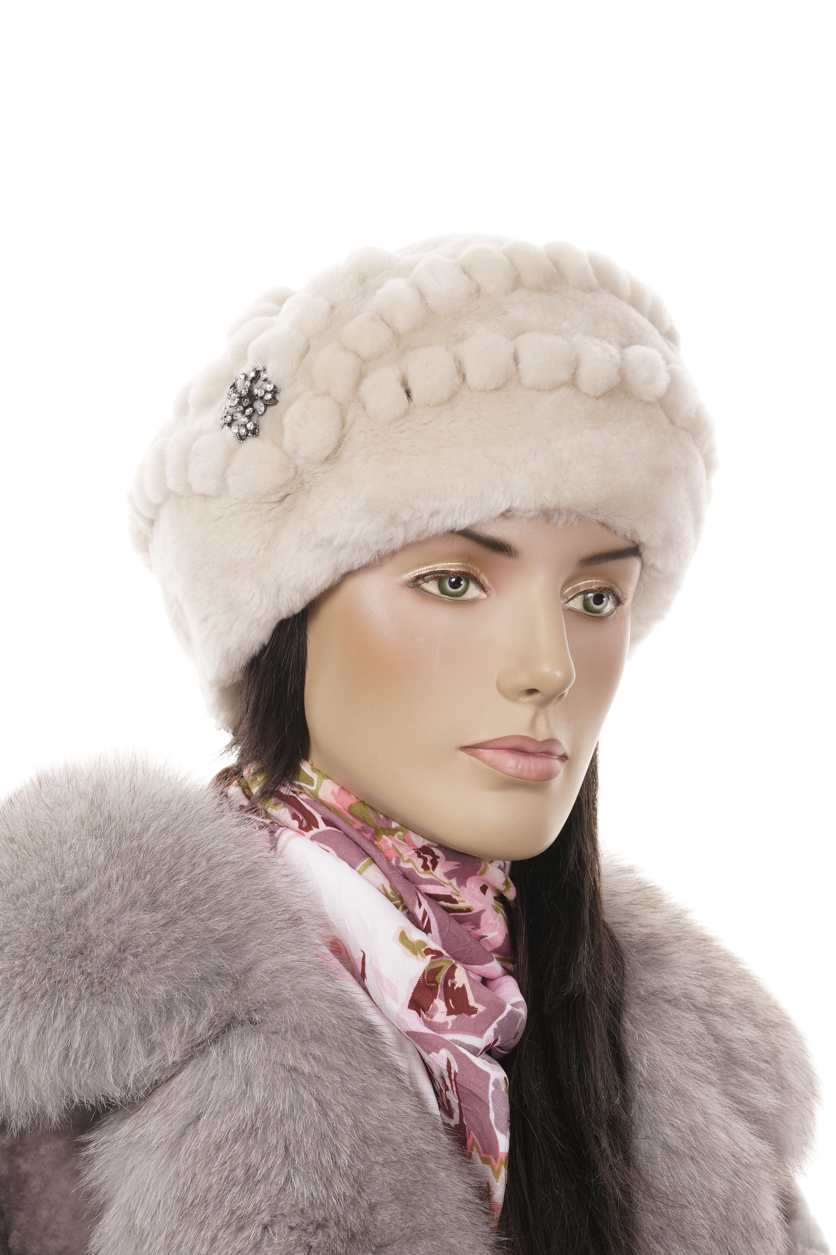 фото женщин в мутоновой шапки с пальто